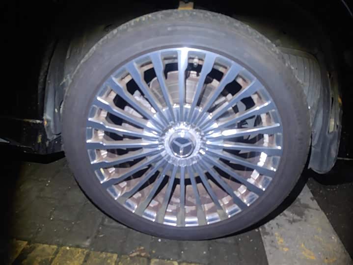 Фото 6 - Mercedes-Benz GLS-Class