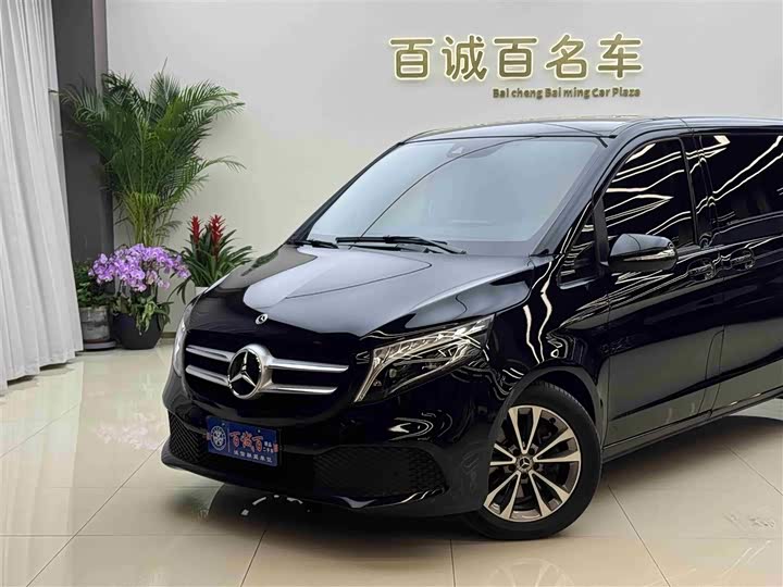 Фото 3 - Mercedes-Benz V-Class
