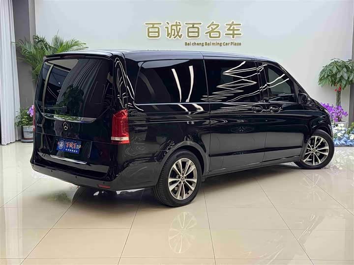 Фото 6 - Mercedes-Benz V-Class