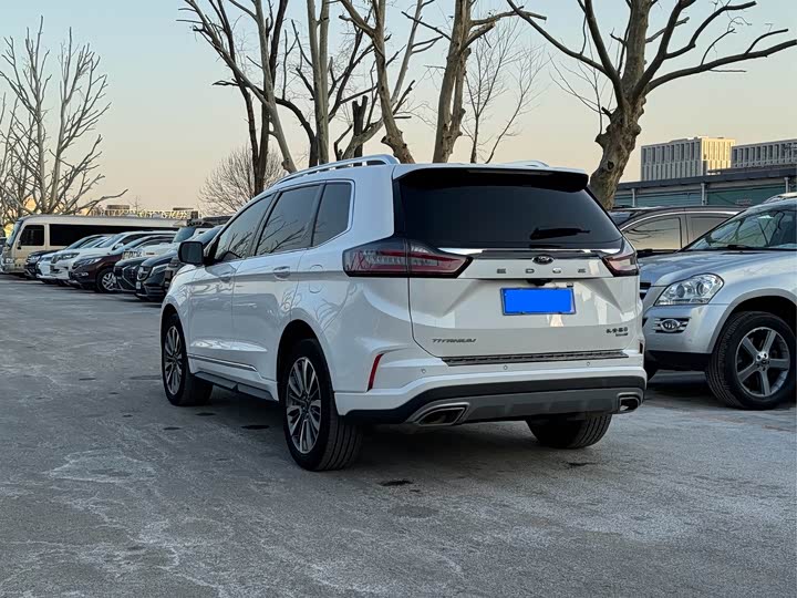 Фото 3 - Ford Edge