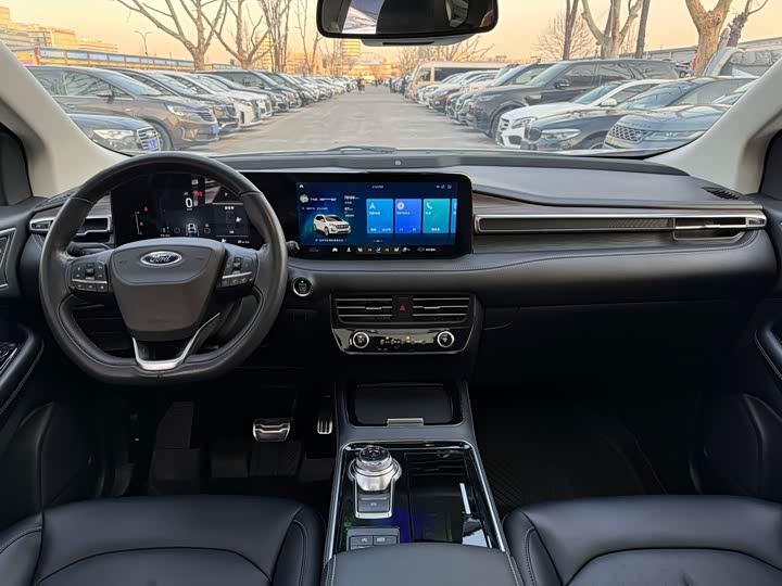 Фото 7 - Ford Edge