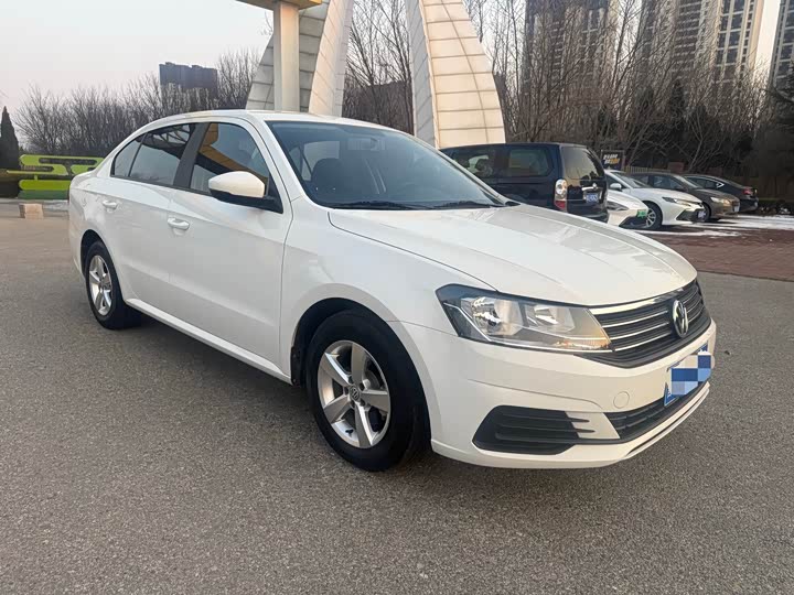 Фото 3 - Volkswagen Lavida