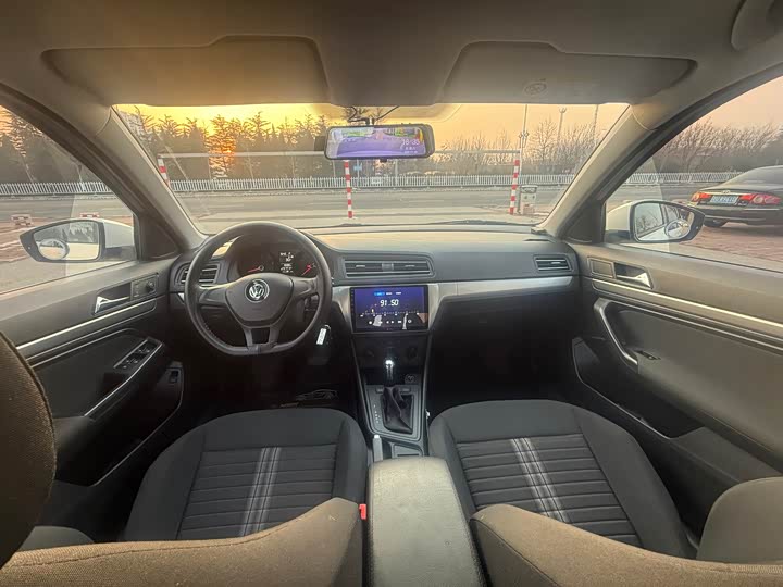 Фото 8 - Volkswagen Lavida