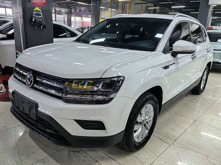 Фото 1 - Volkswagen Tharu