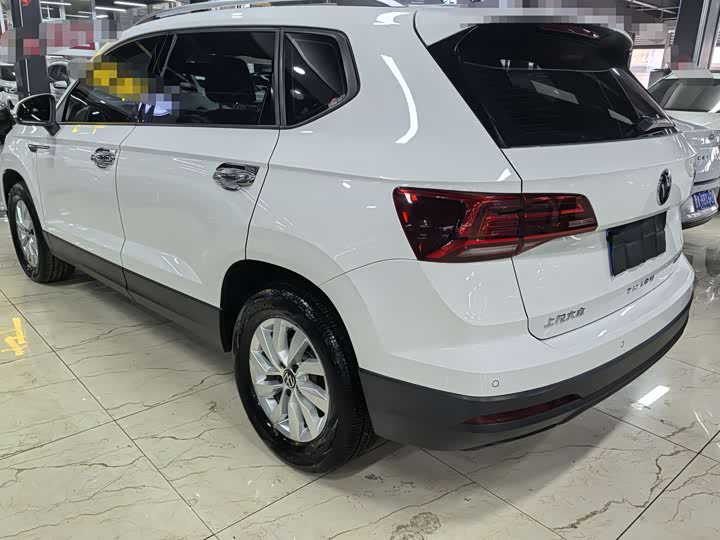 Фото 3 - Volkswagen Tharu