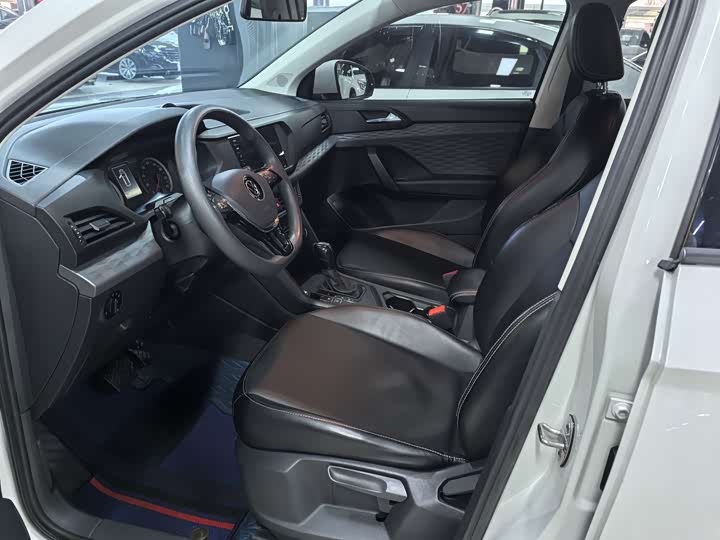 Фото 6 - Volkswagen Tharu