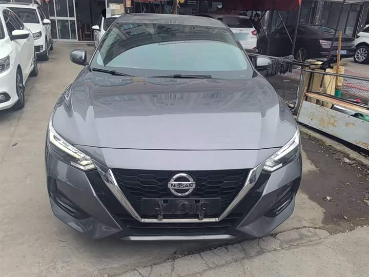 Фото 3 - Nissan Sylphy