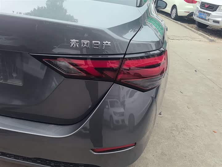 Фото 8 - Nissan Sylphy