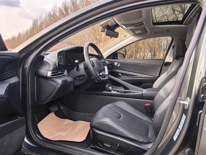 Фото 8 - Hyundai Elantra N line