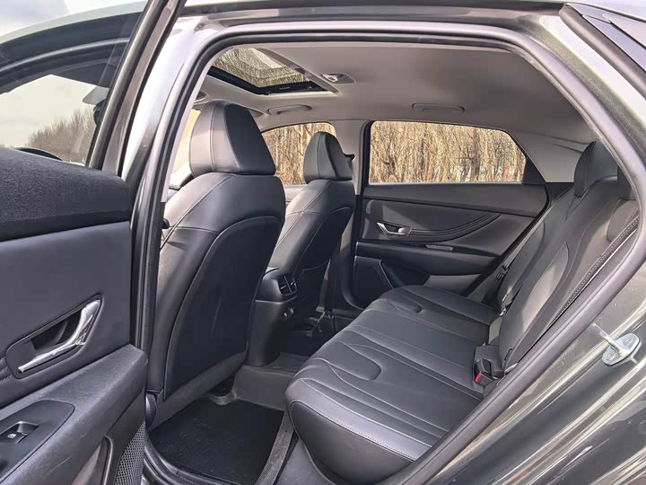 Фото 9 - Hyundai Elantra N line