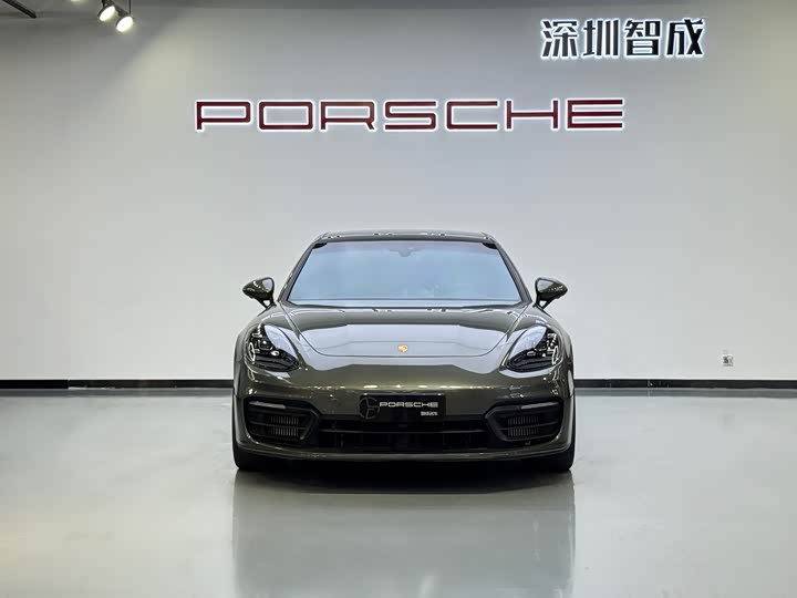 Фото 2 - Porsche Panamera