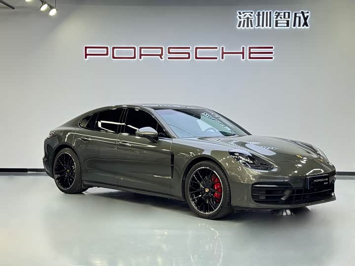 Фото 3 - Porsche Panamera
