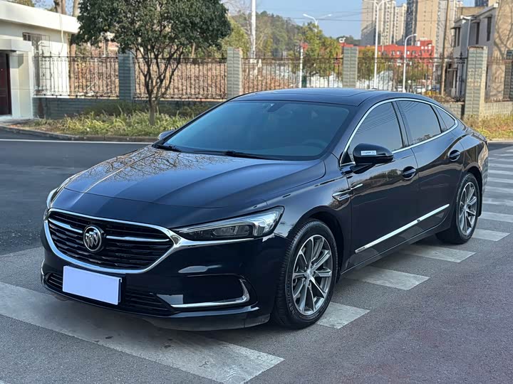 Фото 1 - Buick LaCrosse