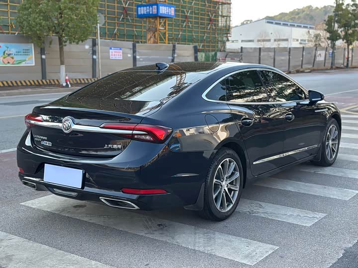 Фото 4 - Buick LaCrosse