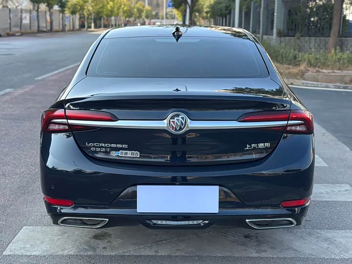 Фото 5 - Buick LaCrosse