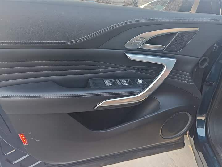 Фото 7 - Wey VV7