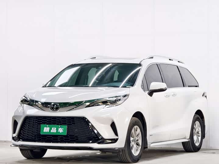 Фото 1 - Toyota Granvia