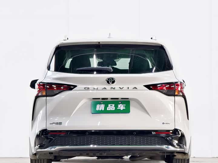 Фото 4 - Toyota Granvia