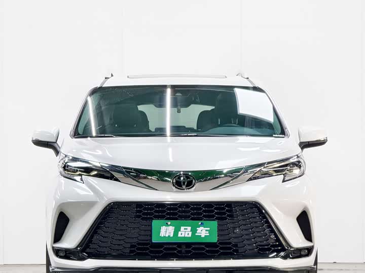 Фото 7 - Toyota Granvia