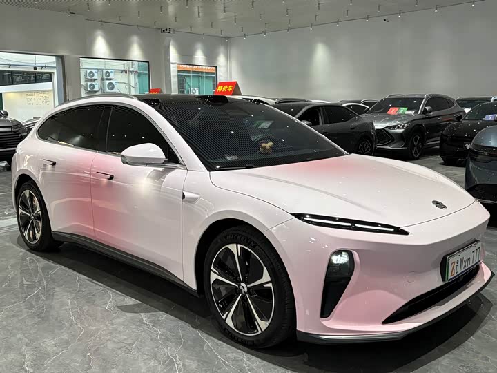 Фото 4 - Nio ET5T