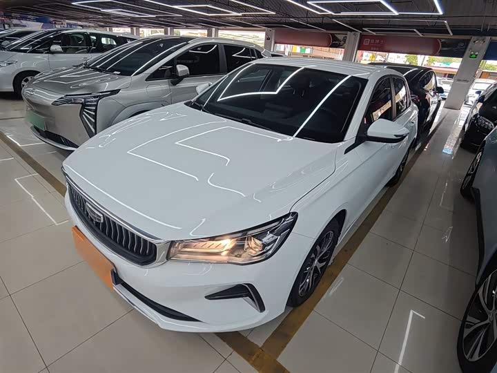 Фото 2 - Geely Emgrand