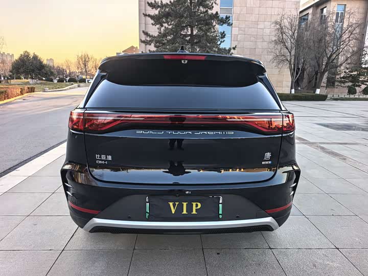 Фото 5 - BYD Tang Hybrid/EV