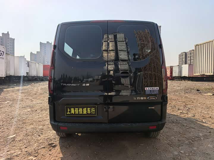 Фото 5 - Ford Transit