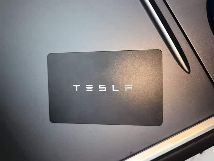 Фото 9 - Tesla Model Y