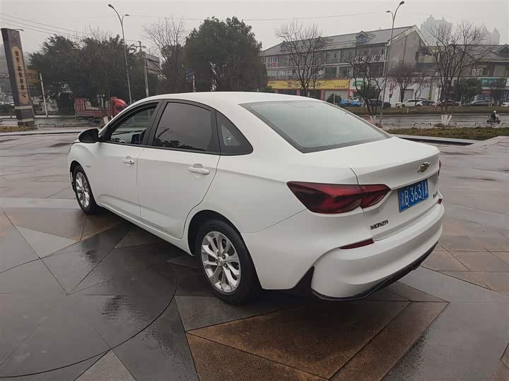 Фото 5 - Chevrolet Monza