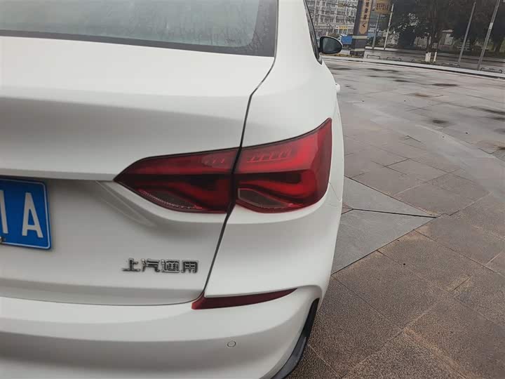 Фото 8 - Chevrolet Monza