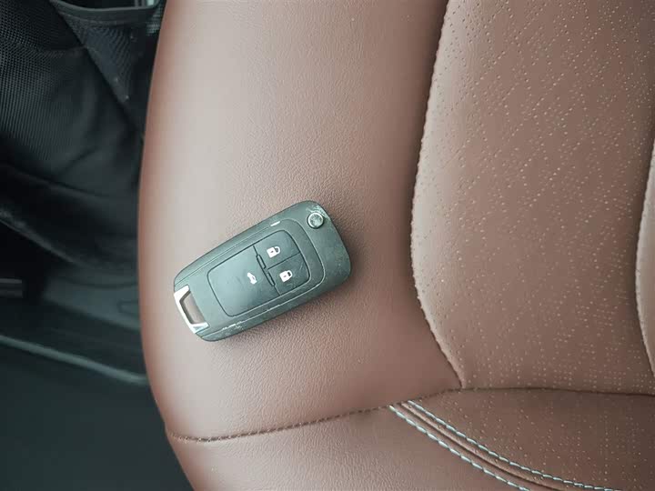 Фото 9 - Chevrolet Monza