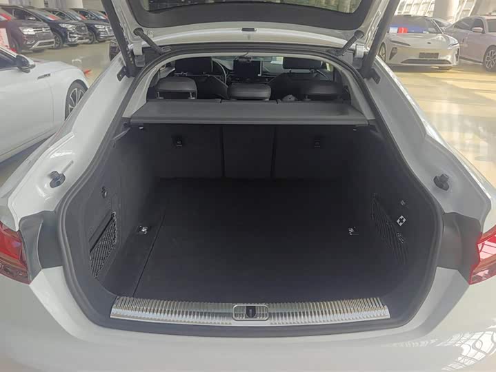 Фото 4 - Audi A5