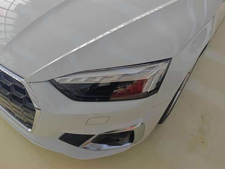 Фото 5 - Audi A5