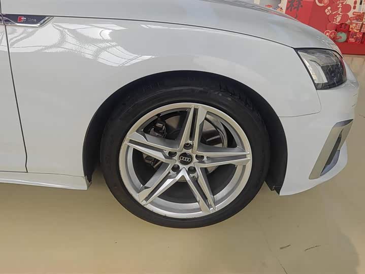 Фото 6 - Audi A5