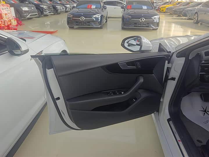 Фото 7 - Audi A5