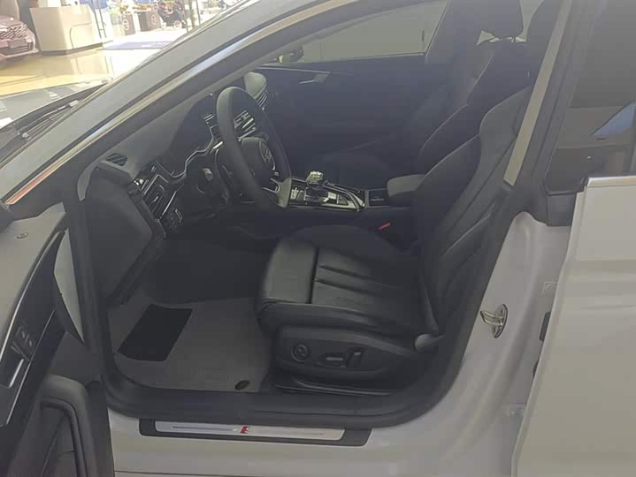 Фото 9 - Audi A5