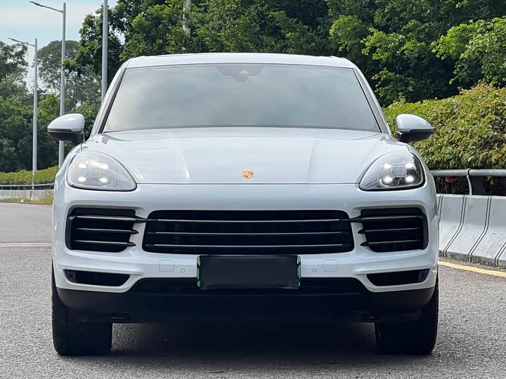 Фото 2 - Porsche Cayenne Hybrid