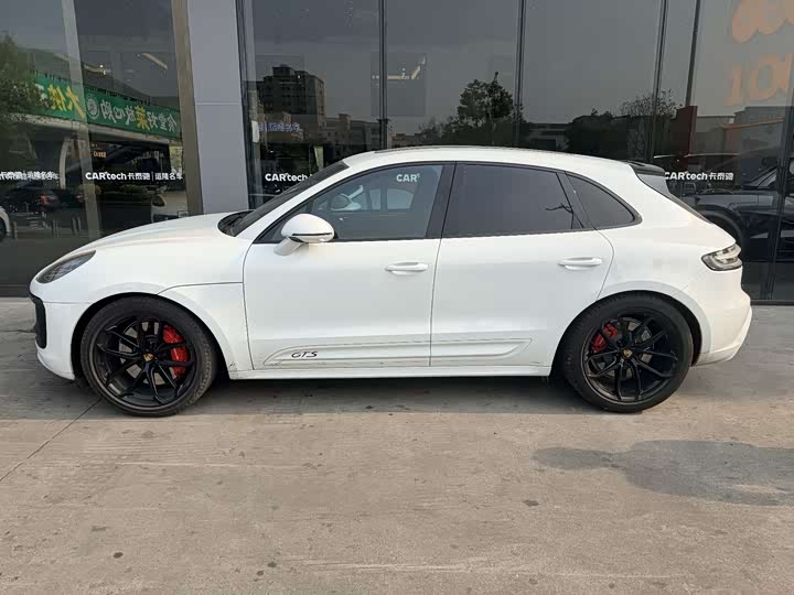 Фото 8 - Porsche Macan