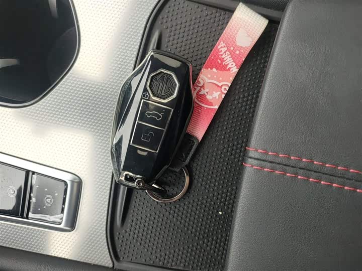 Фото 9 - MG Motor 7