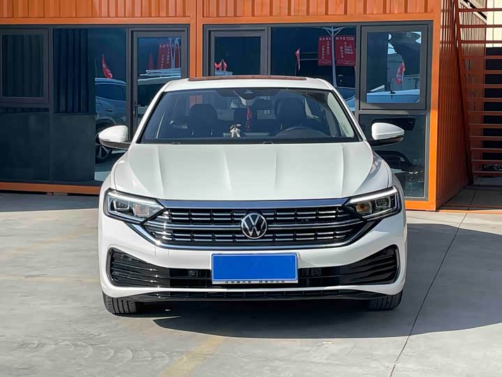 Фото 2 - Volkswagen Sagitar L