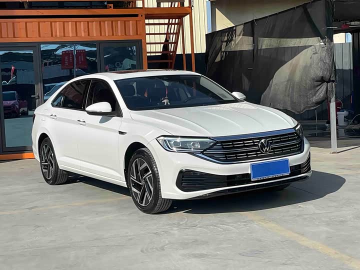 Фото 3 - Volkswagen Sagitar L