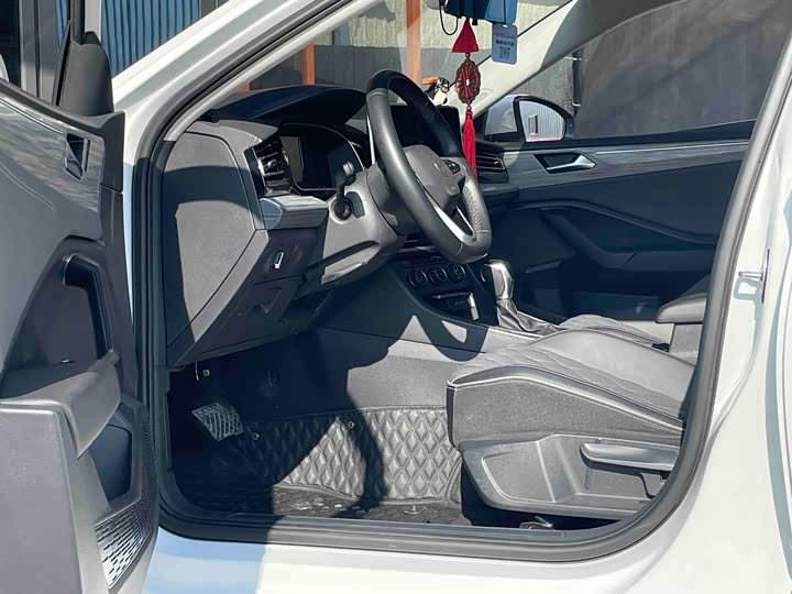 Фото 5 - Volkswagen Sagitar L