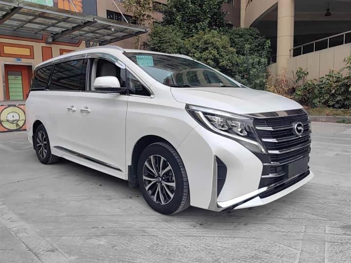 Фото 3 - GAC Trumpchi M8