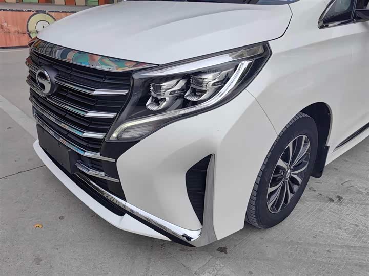 Фото 4 - GAC Trumpchi M8