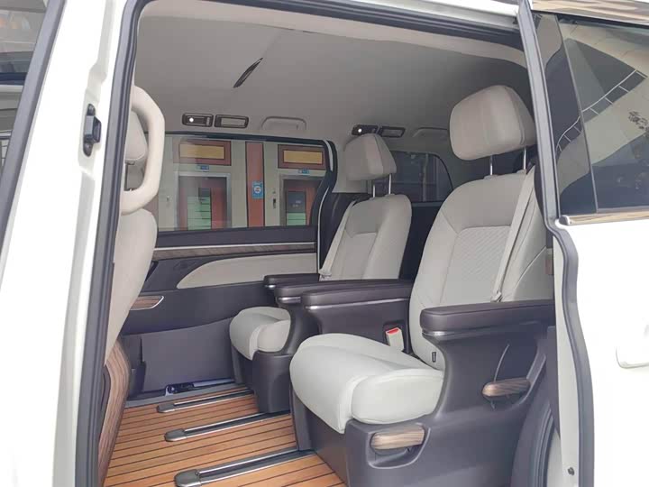 Фото 6 - GAC Trumpchi M8