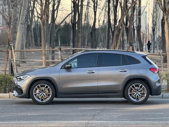 Фото 3 - Mercedes-Benz GLA-Class AMG