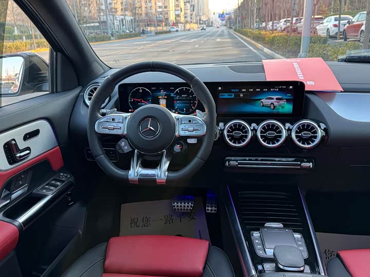 Фото 7 - Mercedes-Benz GLA-Class AMG