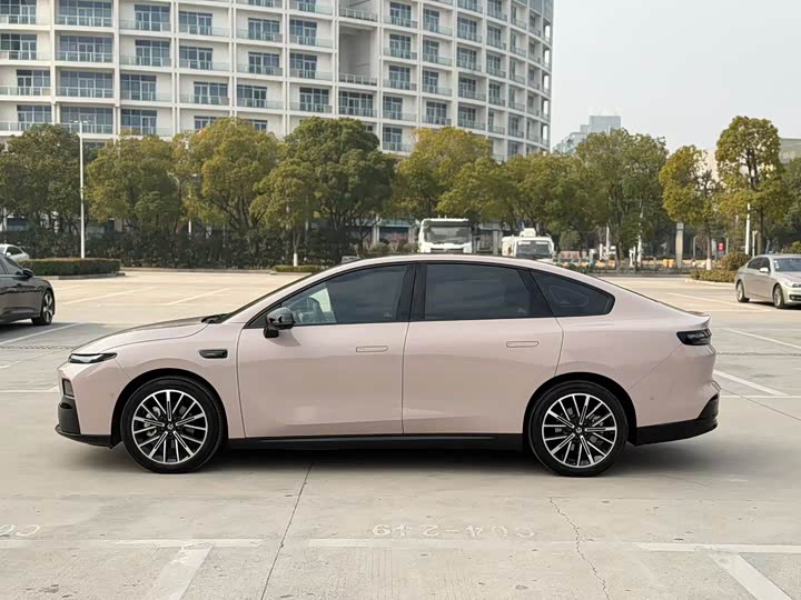 Фото 3 - Leapmotor B01