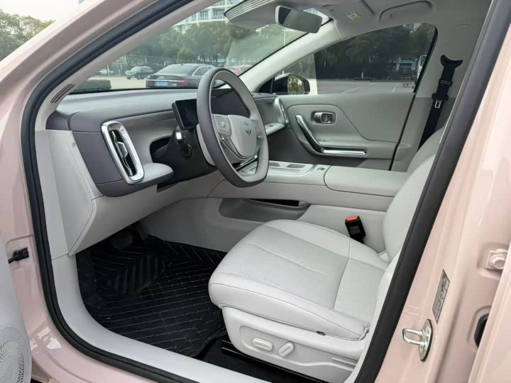 Фото 7 - Leapmotor B01