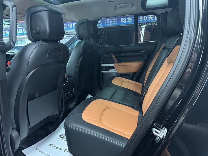 Фото 6 - Land Rover Defender